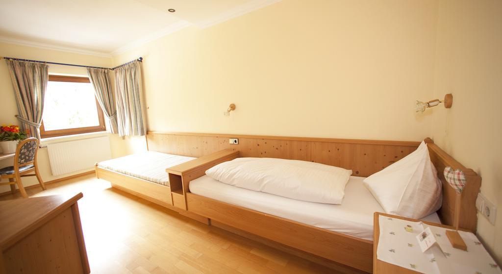 Hotel Pension Theresia Pichl-Preunegg Екстер'єр фото